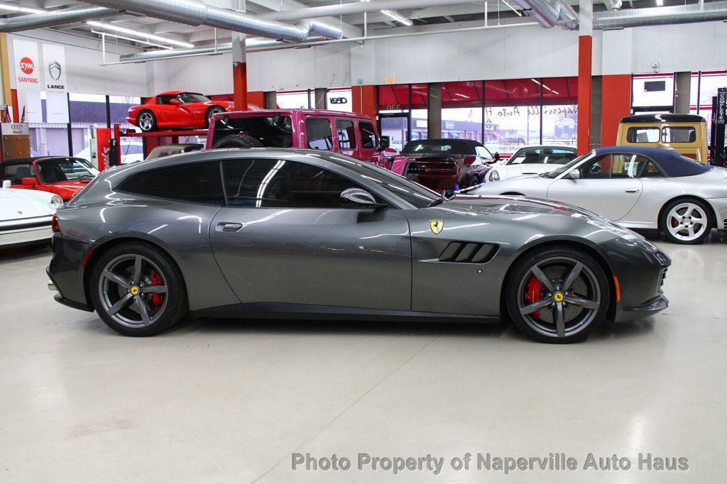 Used 2017 Ferrari GTC4Lusso AWD/4WD image 12