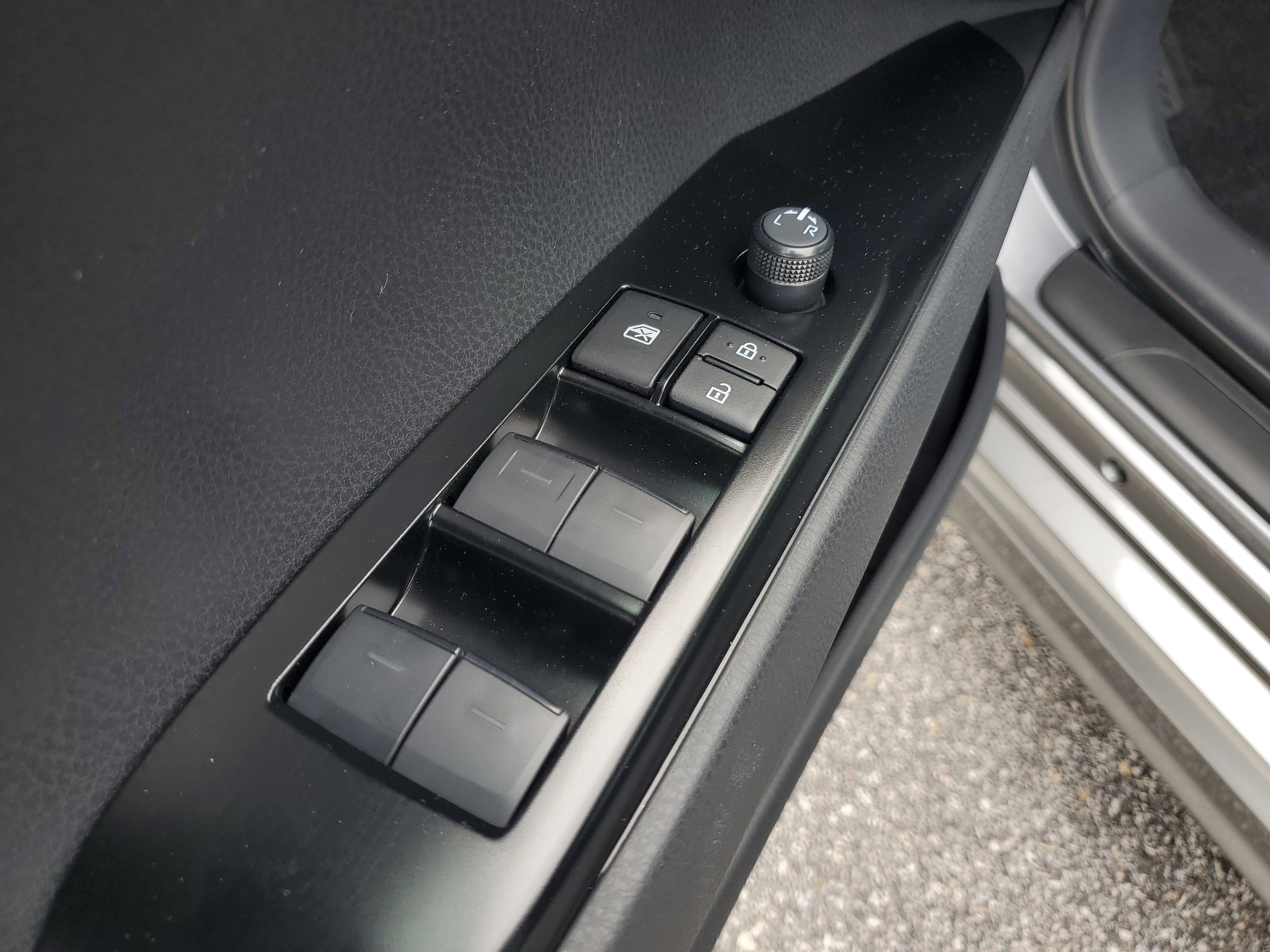 New 2026 Toyota Camry SE FWD image 18