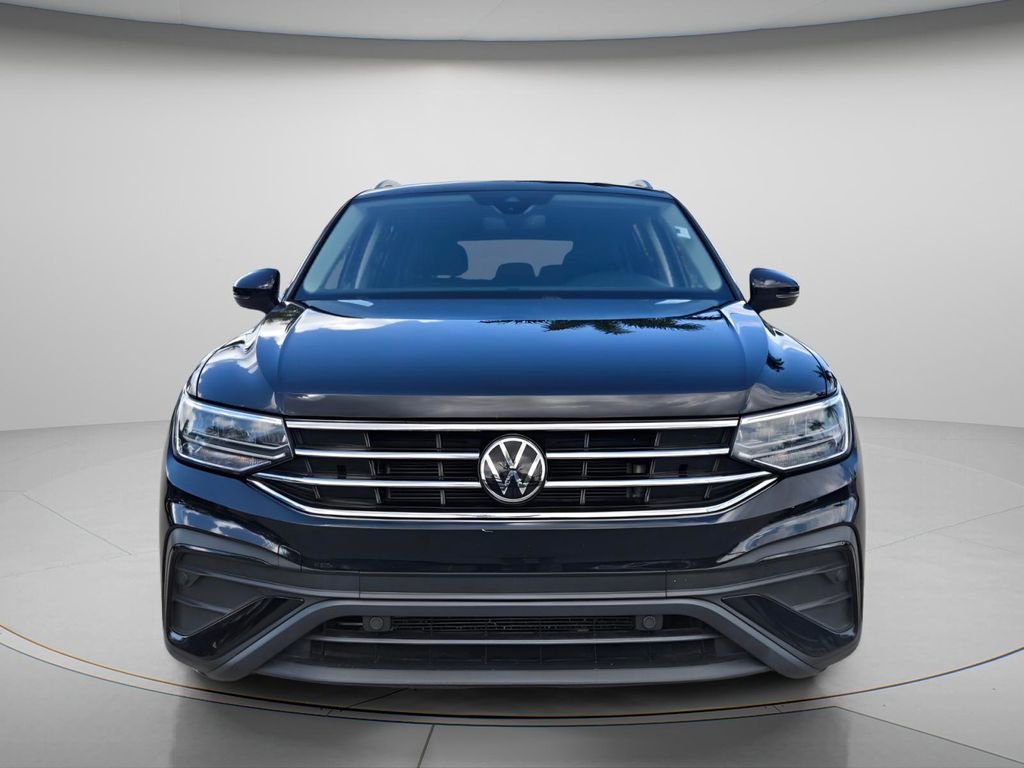 Used 2023 Volkswagen Tiguan SE FWD image 4