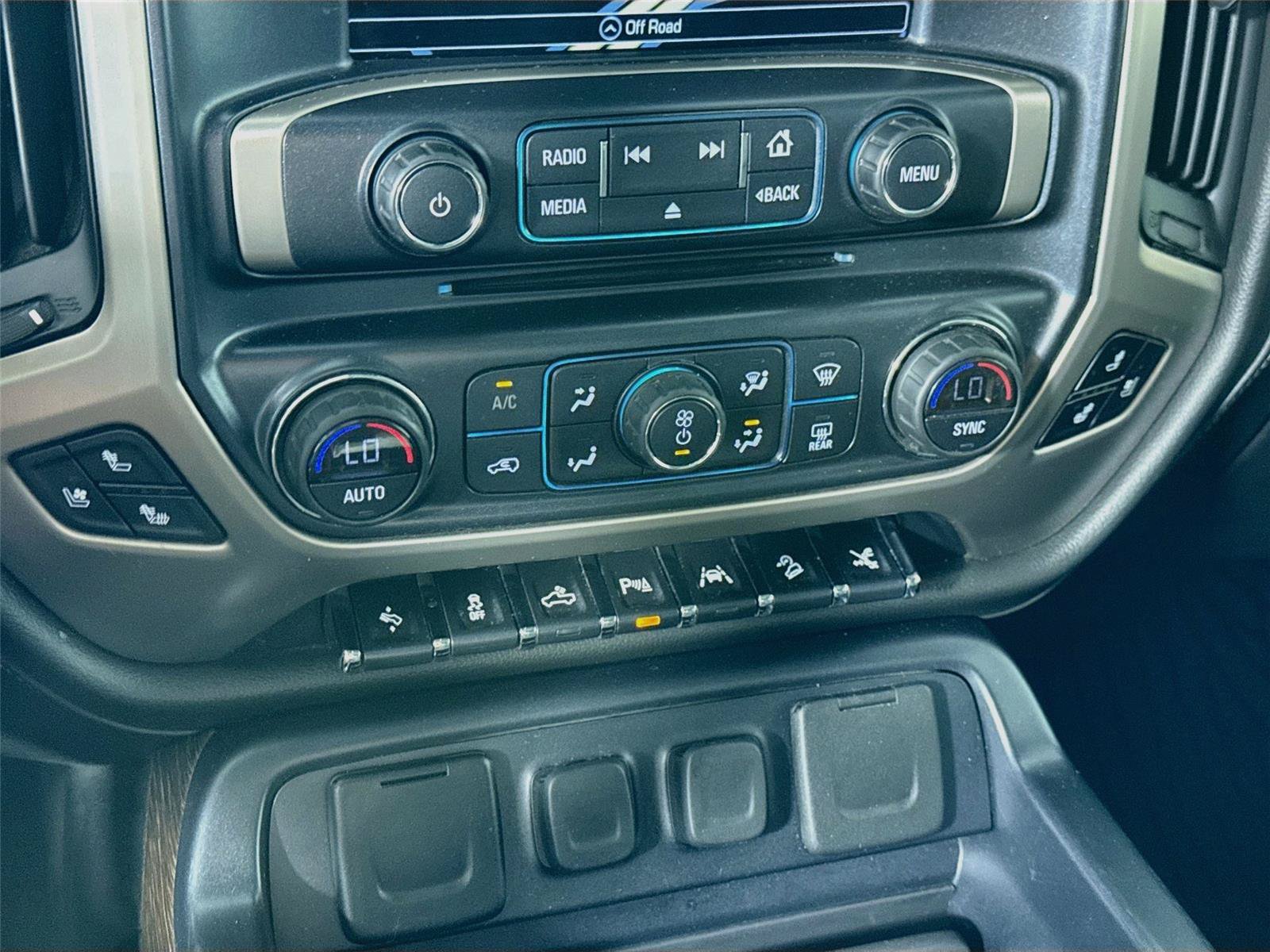 Used 2018 GMC Sierra 1500 Denali w/ Denali Ultimate Package AWD/4WD image 10