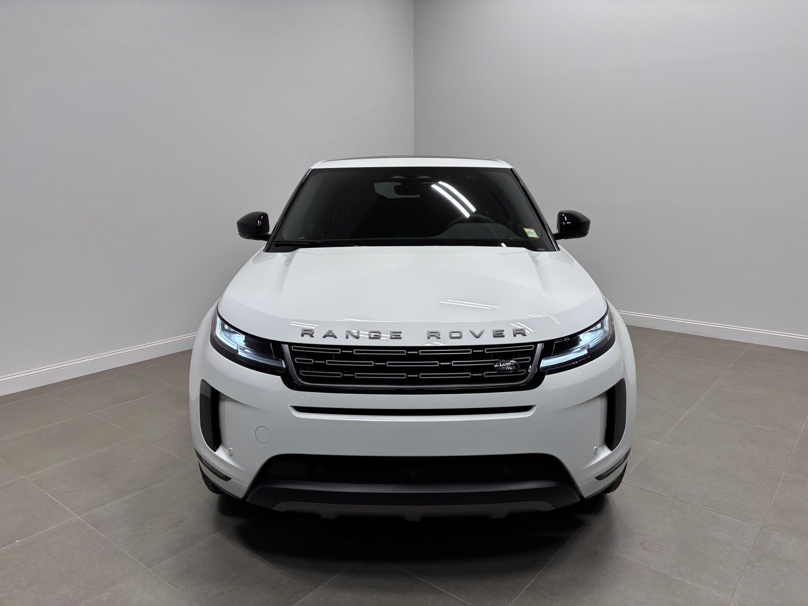 New 2026 Land Rover Range Rover Evoque S AWD/4WD image 3