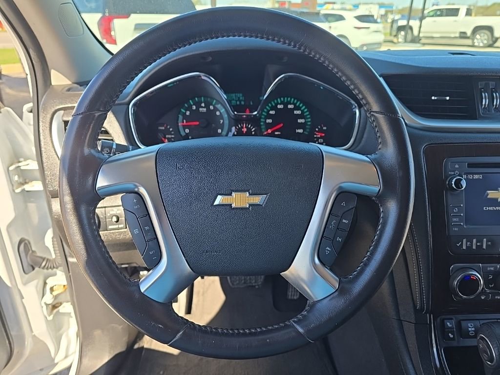 Used 2017 Chevrolet Traverse LT image 17