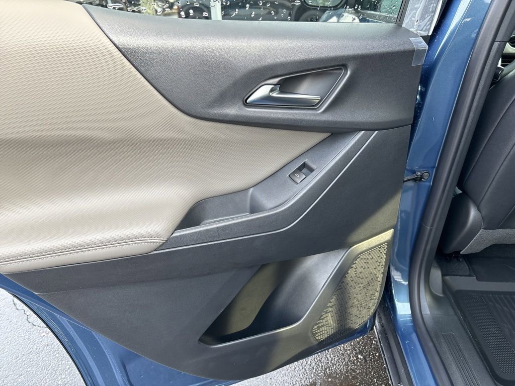 New 2026 Chevrolet Equinox LT w/ Convenience Package II image 30