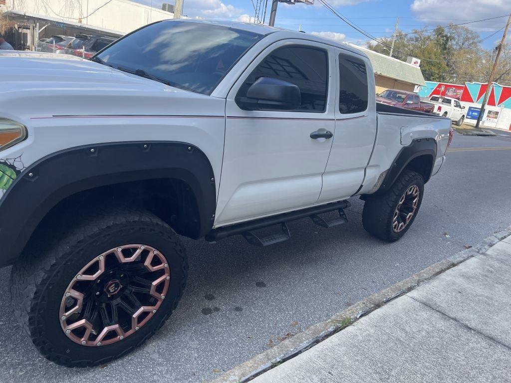 Used 2016 Toyota Tacoma SR RWD image 17
