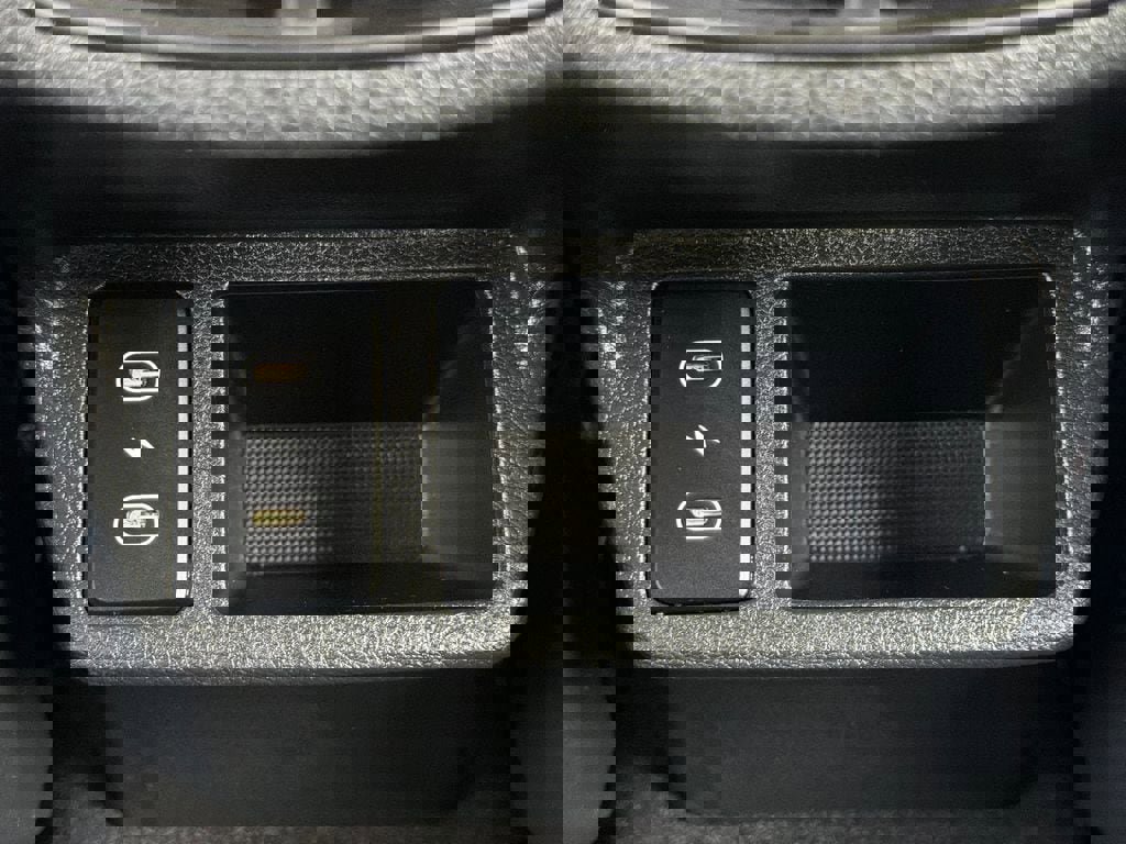 Used 2024 Kia Seltos S image 38