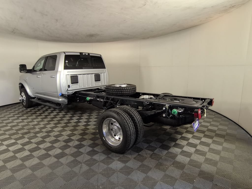 New 2026 RAM 5500 Tradesman AWD/4WD image 7