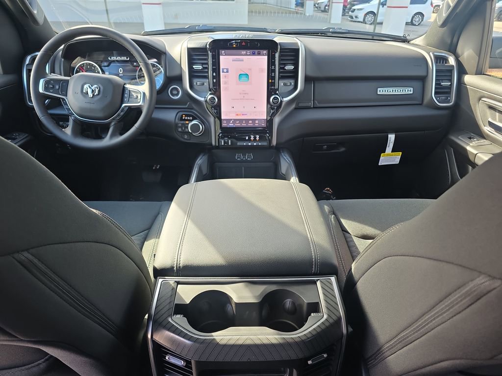 New 2026 RAM 1500 4x4 Crew Cab image 7