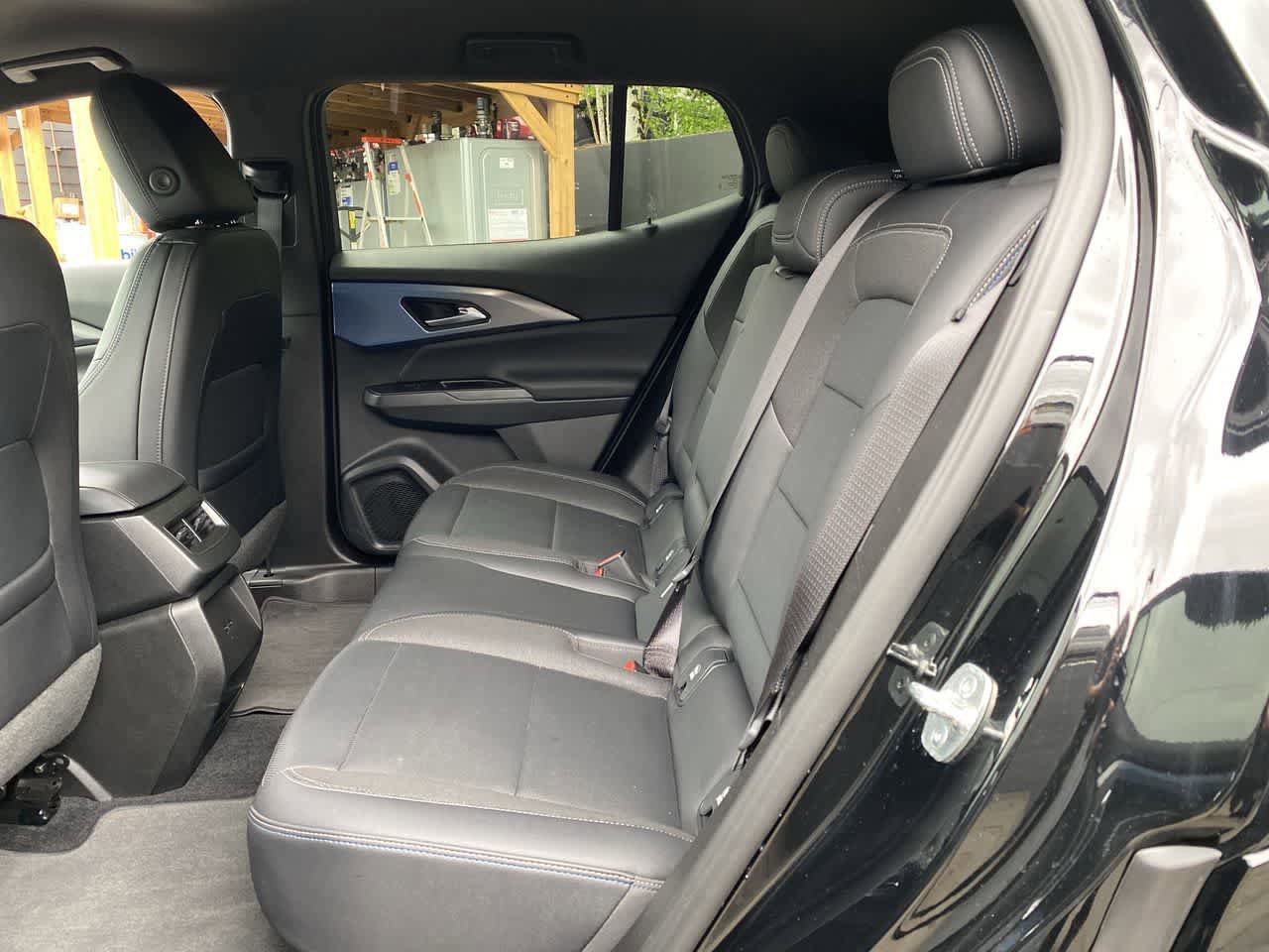 Used 2025 Chevrolet Equinox EV LT w/ Convenience Package FWD image 16