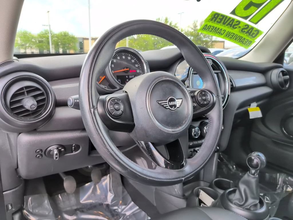 Used 2019 MINI Cooper 2-Door Hardtop FWD image 29