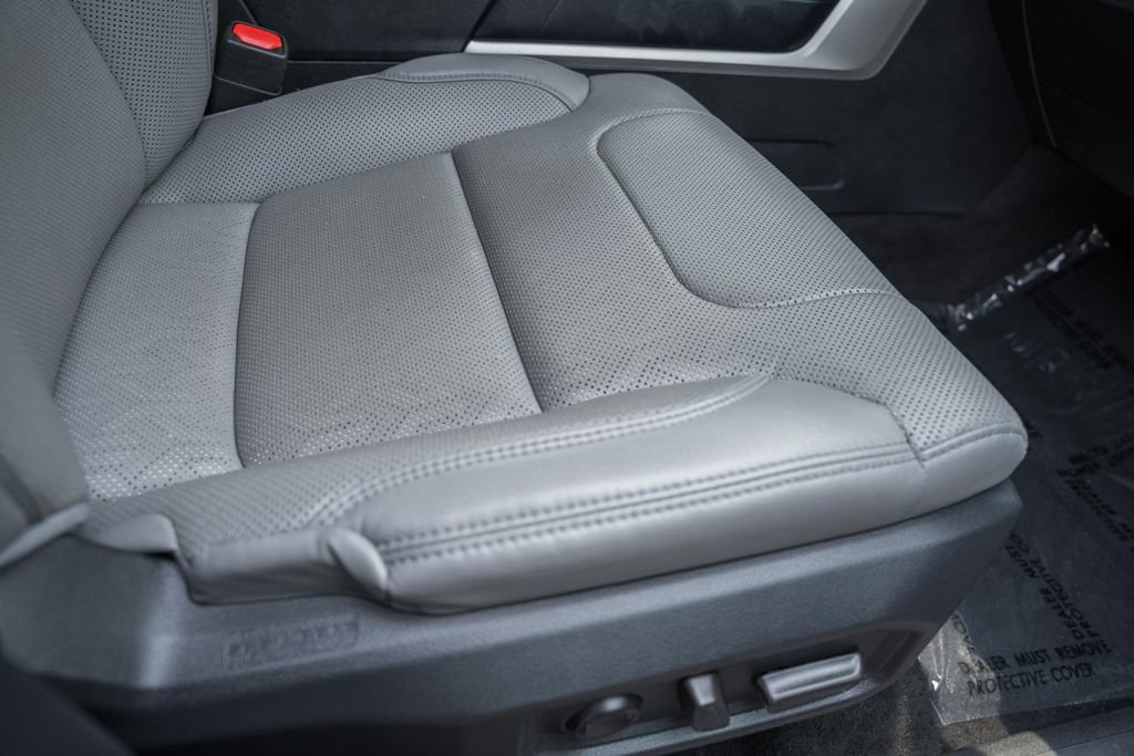Used 2023 Toyota Tundra SR5 w/ SR5 Premium Package AWD/4WD image 35