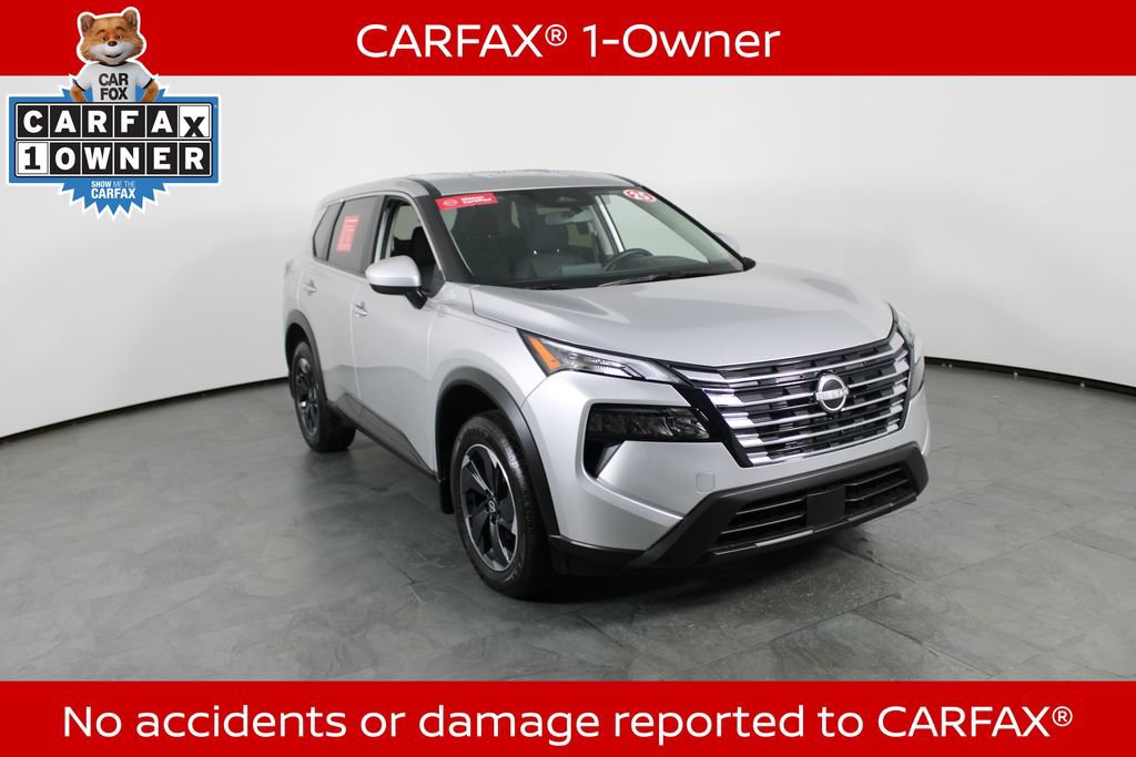 Certified 2025 Nissan Rogue SV FWD image 5
