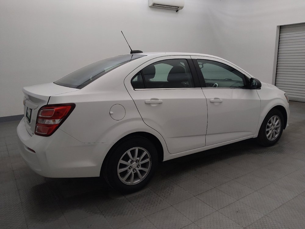Used 2020 Chevrolet Sonic LT image 10