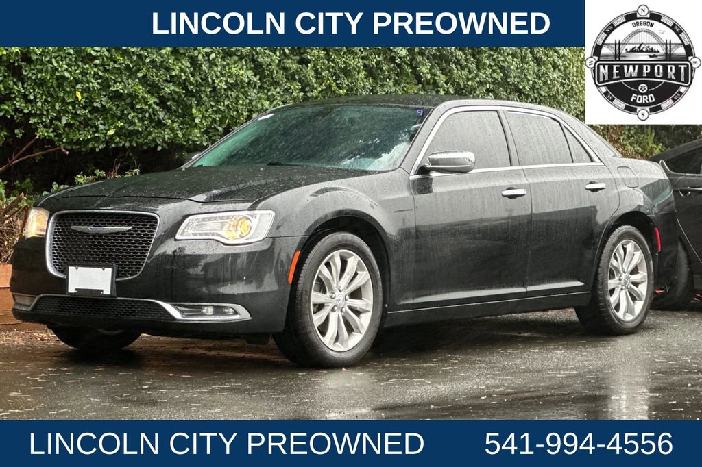 Used 2018 Chrysler 300 Limited image 7