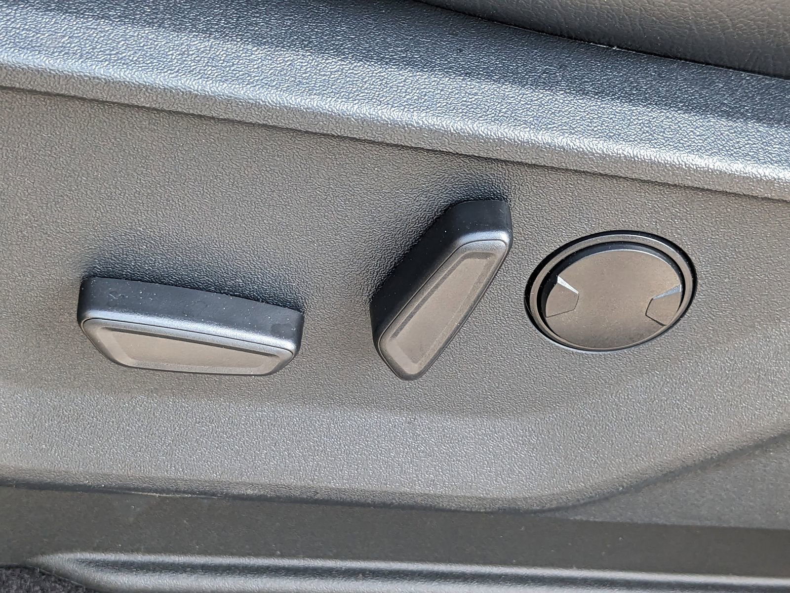 New 2025 Ford F150 XLT w/ Equipment Group 302A MID AWD/4WD image 19