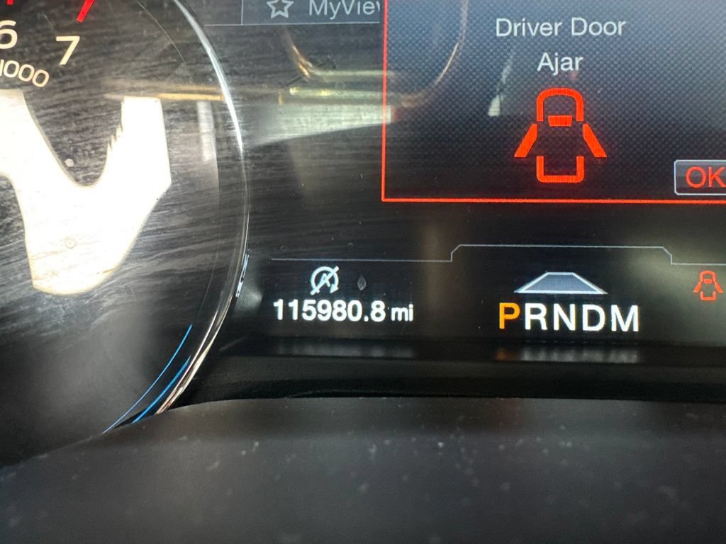 Used 2018 Ford F150 Platinum w/ Equipment Group 701A Luxury AWD/4WD image 13