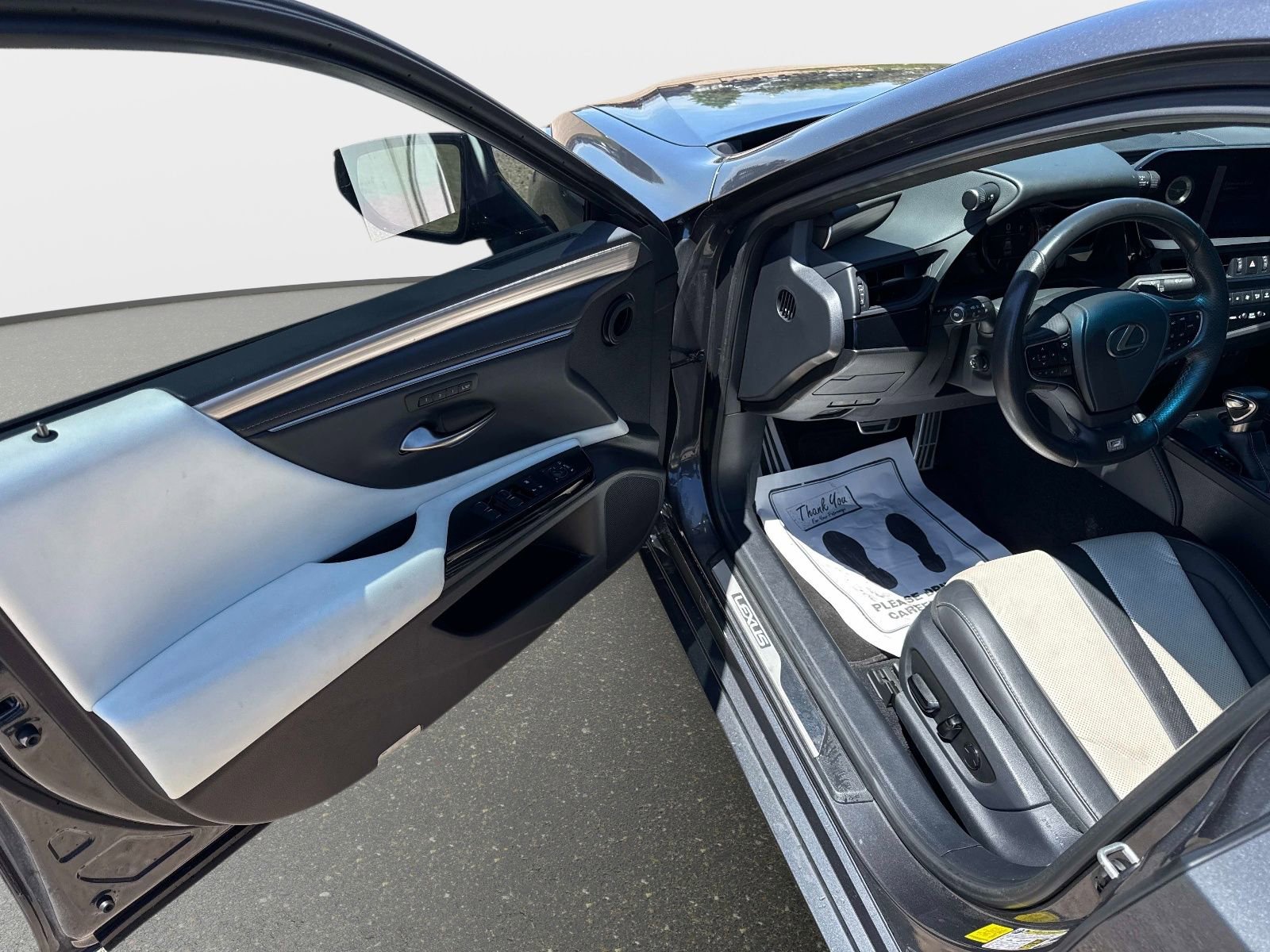 Used 2024 Lexus ES 350 F Sport w/ Accessory Package (Z2) FWD image 16