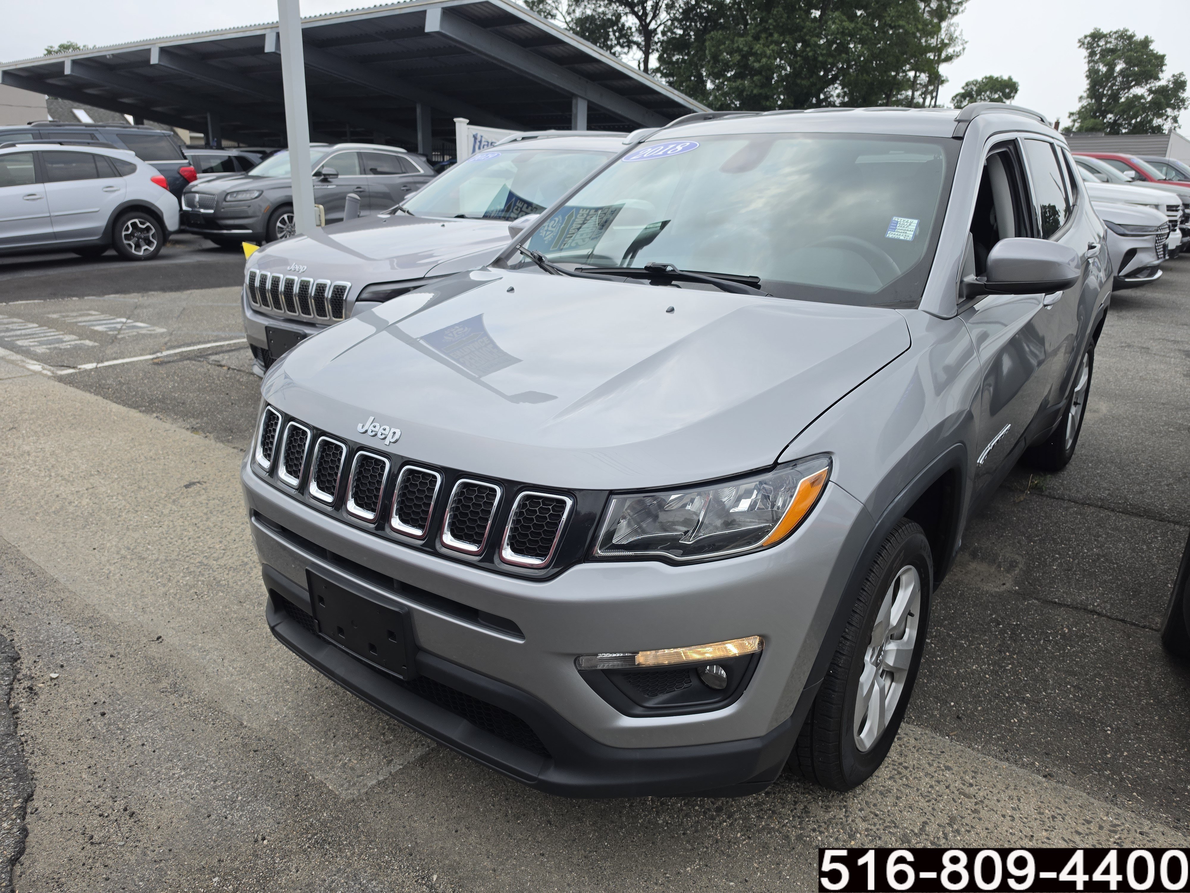 Used 2018 Jeep Compass Latitude AWD/4WD image 7