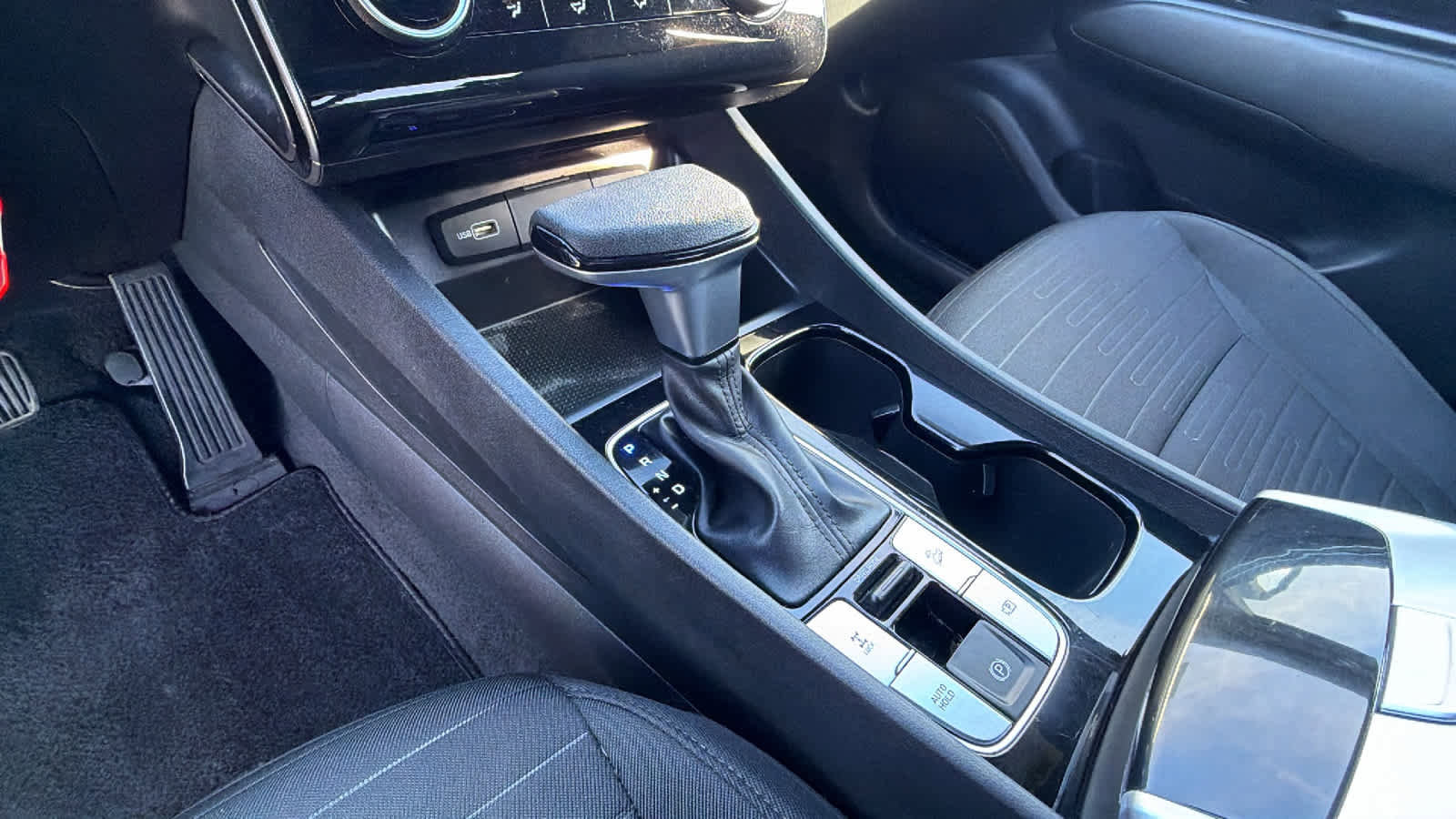 Used 2023 Hyundai Santa Cruz SE image 13