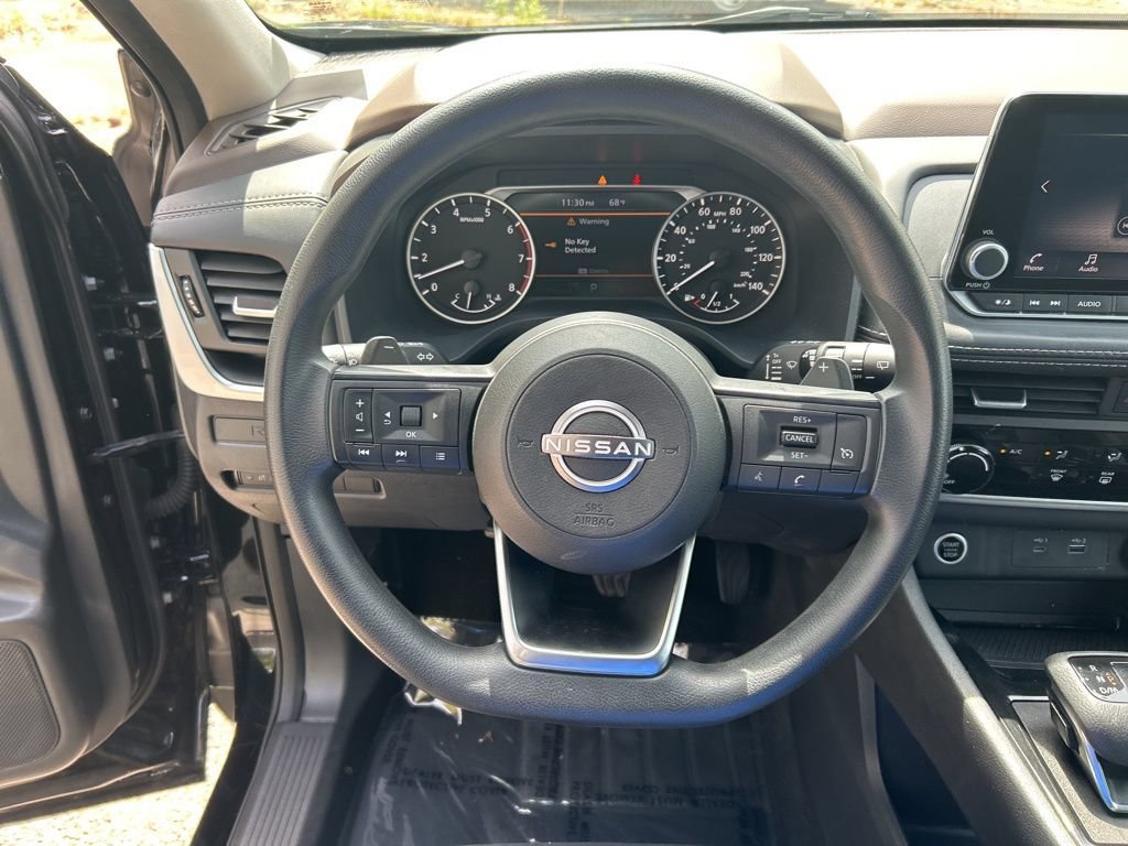 Used 2023 Nissan Rogue S AWD/4WD image 19