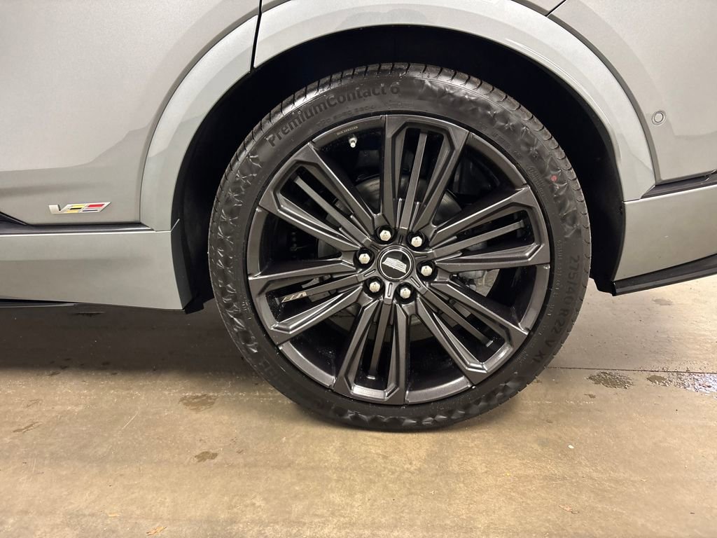 New 2026 Cadillac Lyriq V image 15