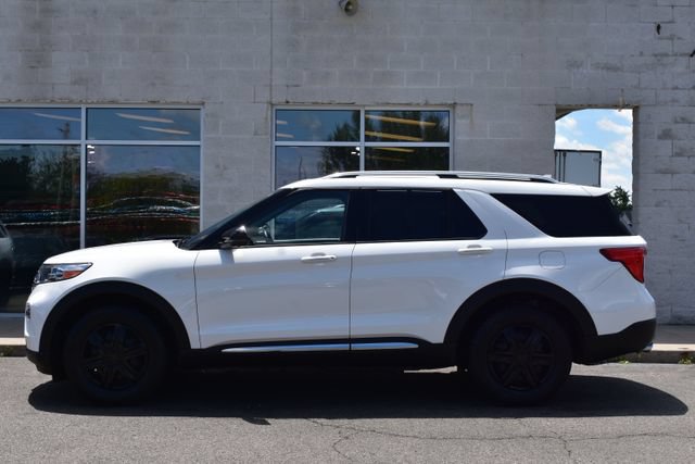 Used 2023 Ford Explorer Limited w/ Class IV Trailer Tow Package AWD/4WD image 2