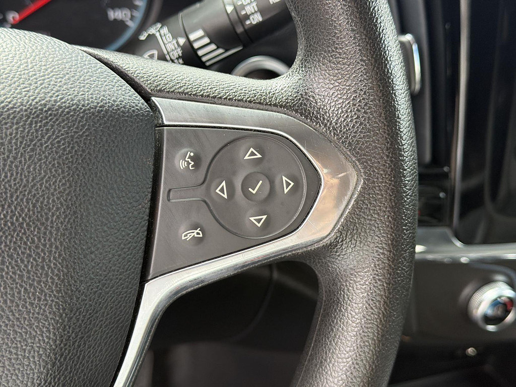 Used 2018 Chevrolet Traverse LS FWD image 35