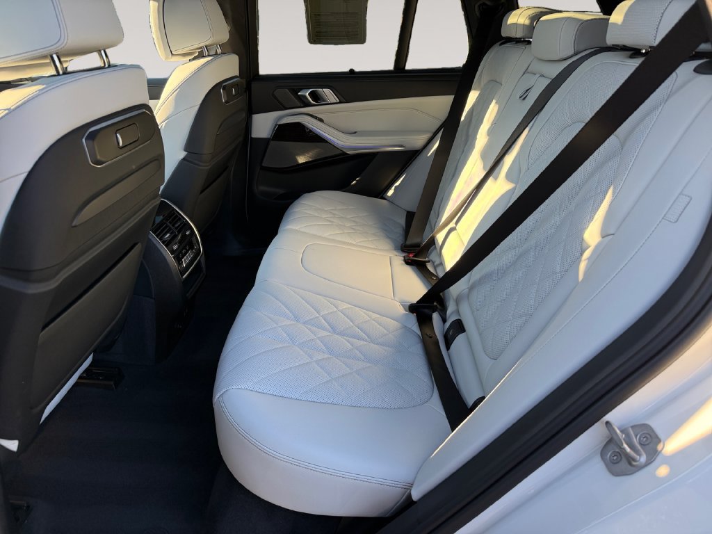 Certified 2026 BMW X5 xDrive50e w/ Executive Package AWD/4WD image 13