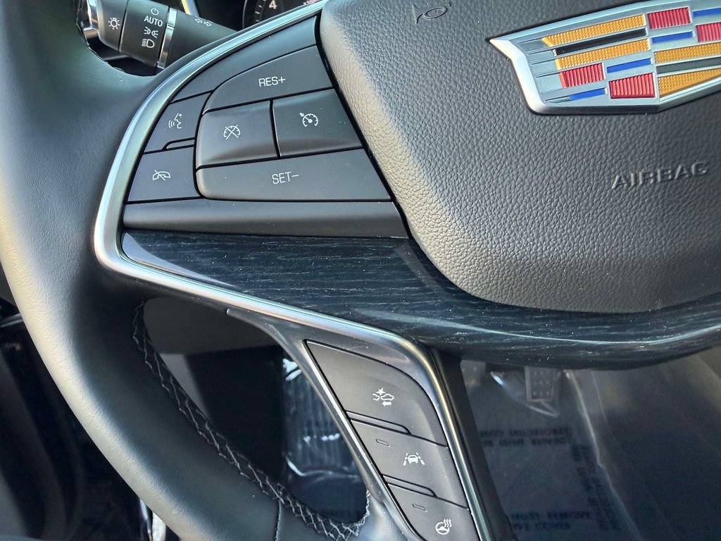 Used 2024 Cadillac XT5 Premium Luxury w/ Technology Package AWD/4WD image 35