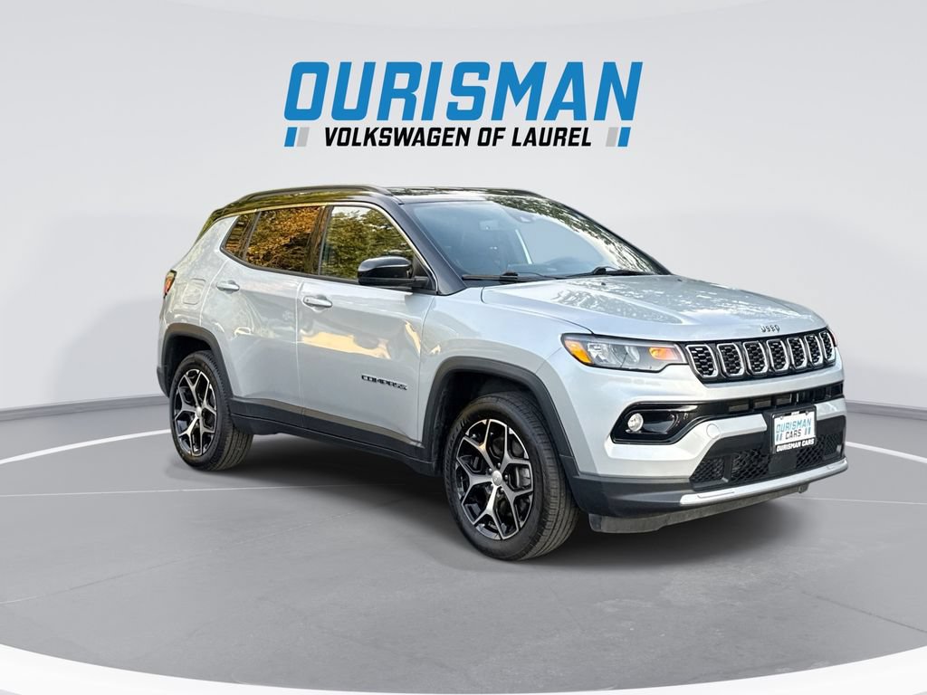 Used 2024 Jeep Compass Limited AWD/4WD image 2
