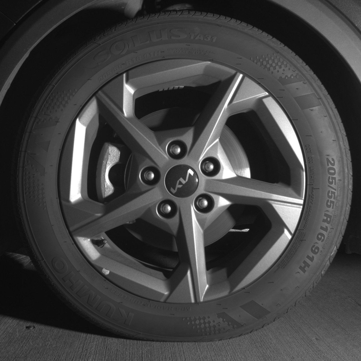 Used 2025 Kia K4 LXS image 12