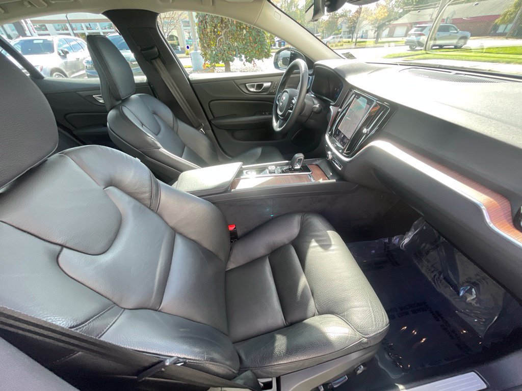 Certified 2024 Volvo S60 B5 Plus w/ Climate Package AWD/4WD image 16