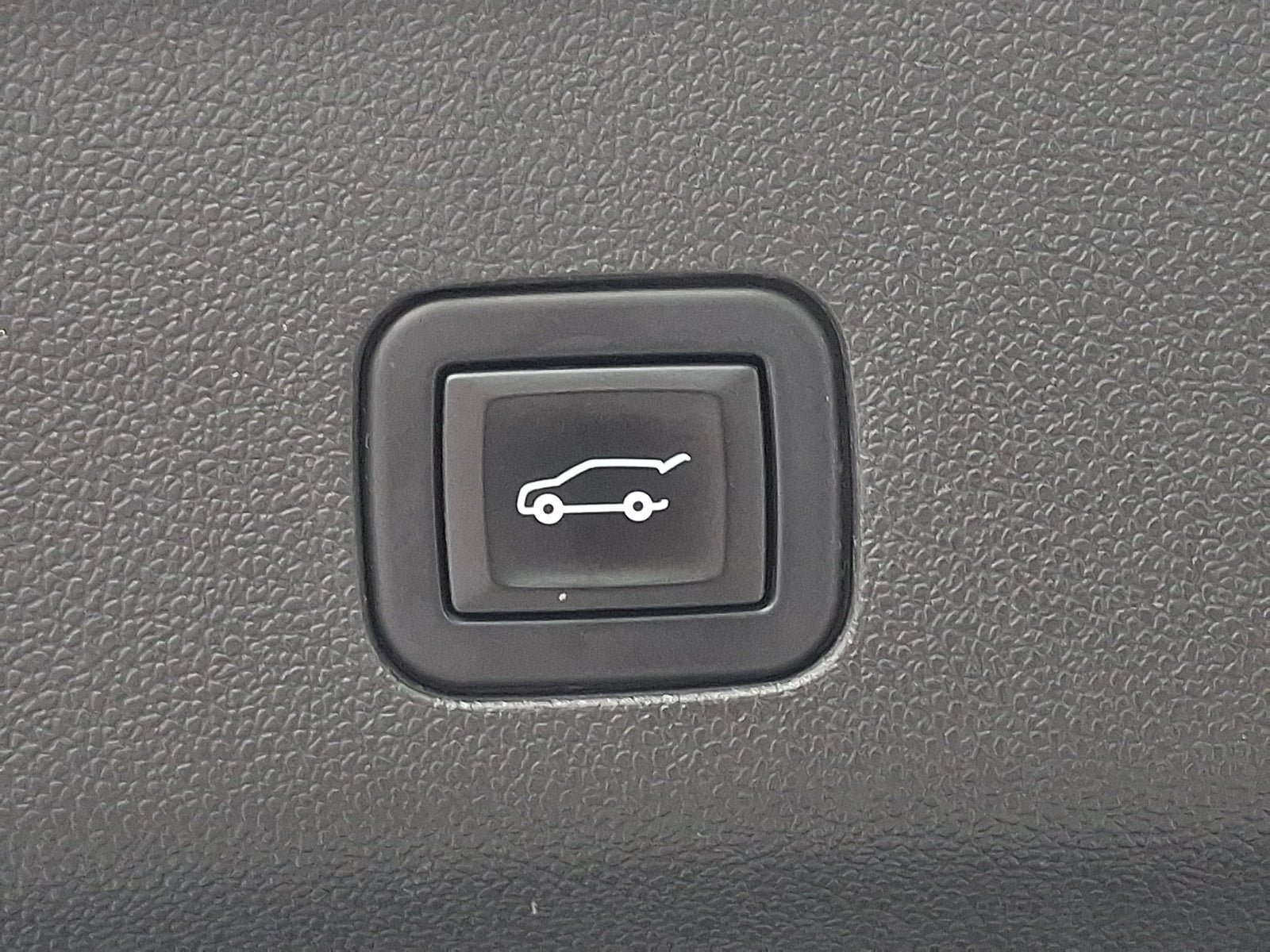 Used 2021 Chevrolet Tahoe Premier AWD/4WD image 29