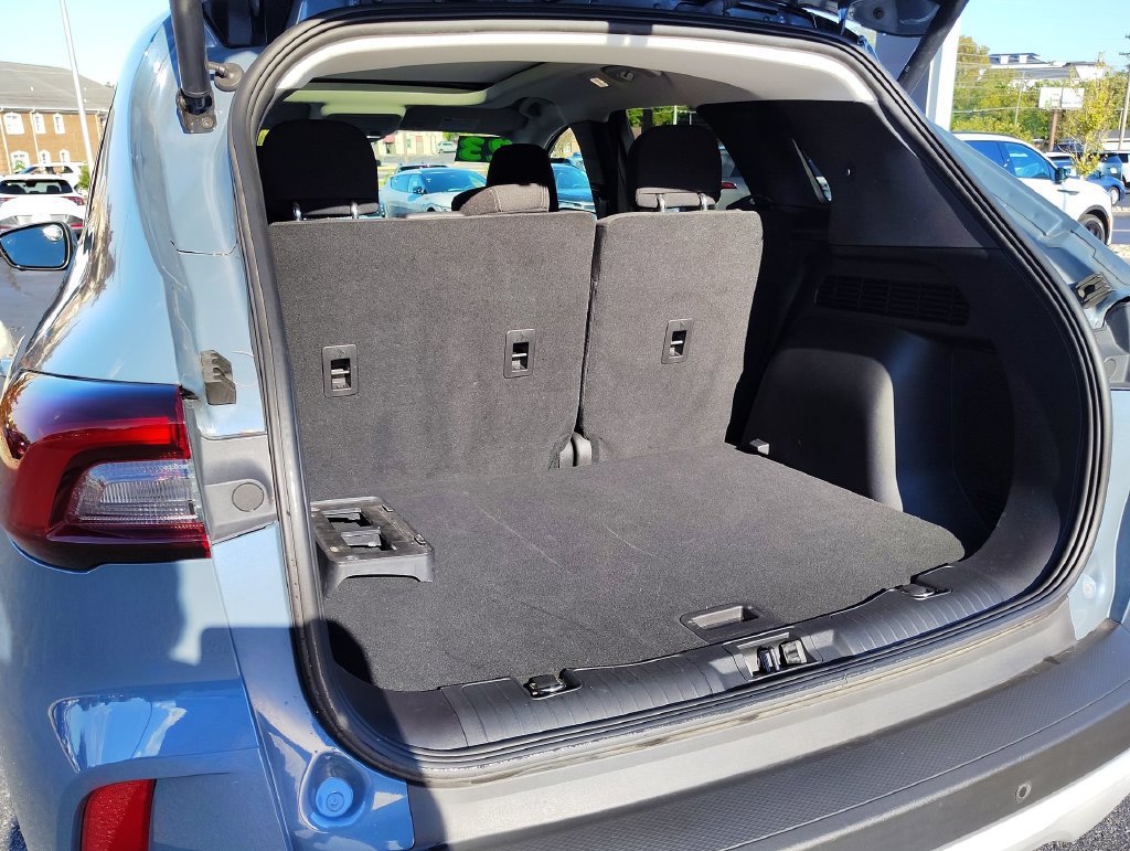 Used 2023 Ford Escape Active w/ Tech Pack #2 FWD image 37