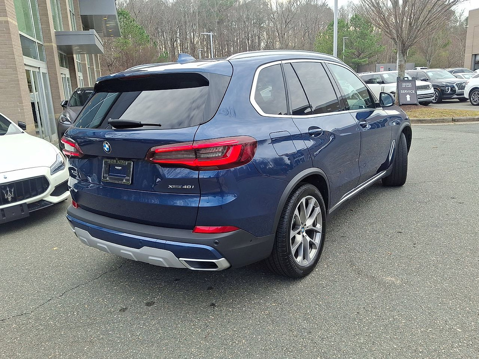 Used 2021 BMW X5 xDrive40i image 4