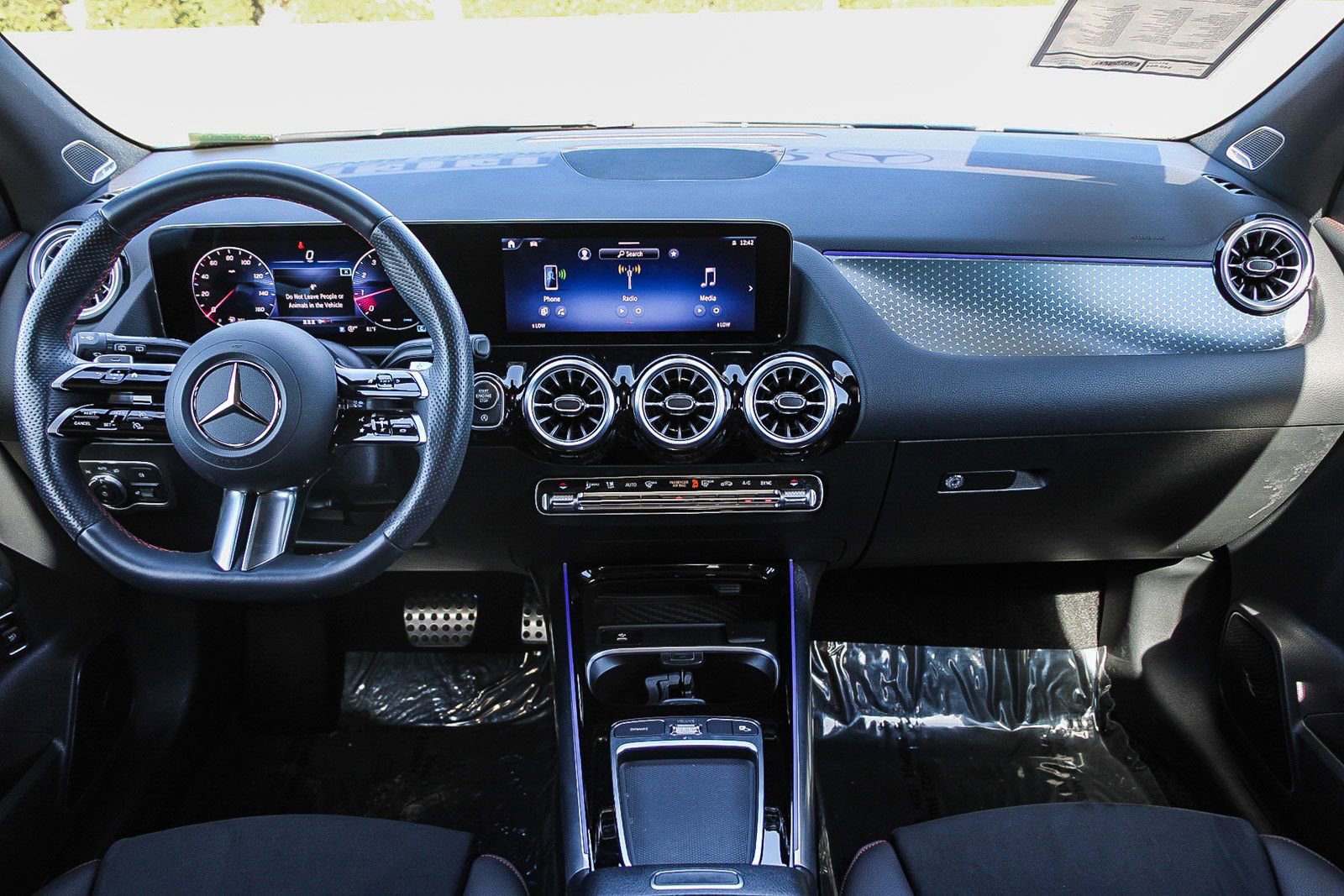 Certified 2025 Mercedes-Benz GLA 250 4MATIC image 12