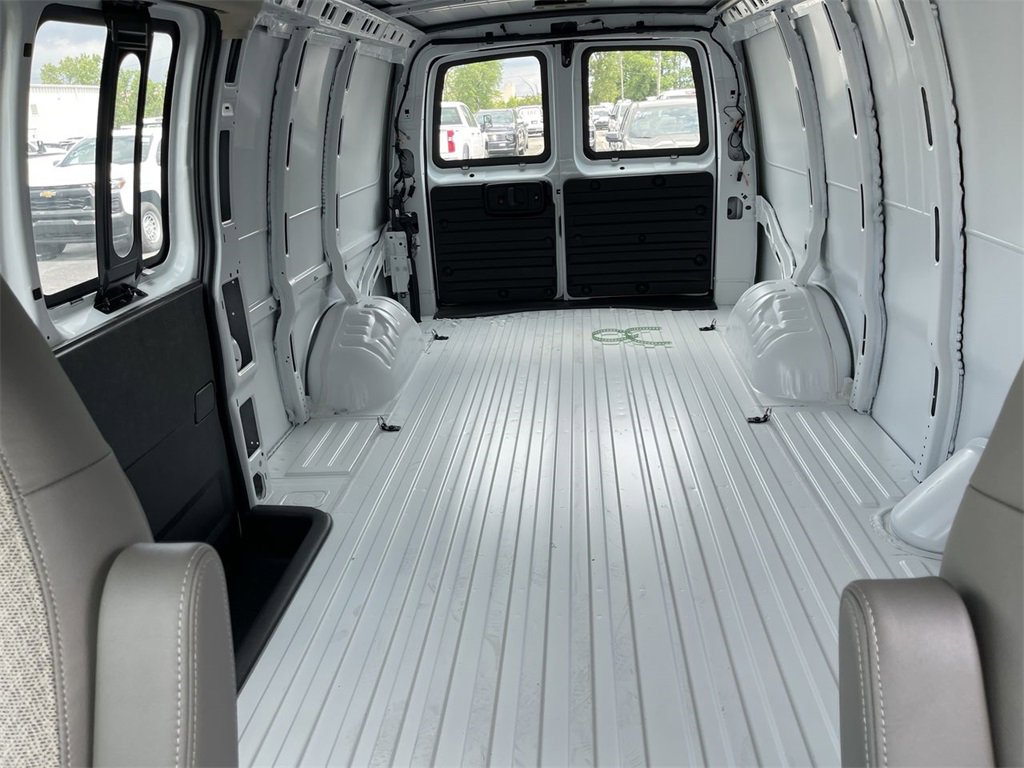 New 2025 Chevrolet Express 3500 Extended w/ Driver Convenience Package image 16