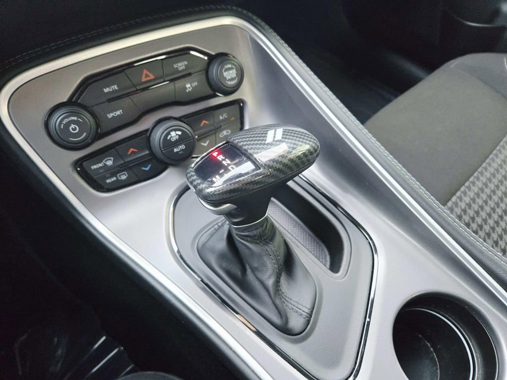 Used 2022 Dodge Challenger SXT w/ Blacktop Package image 27