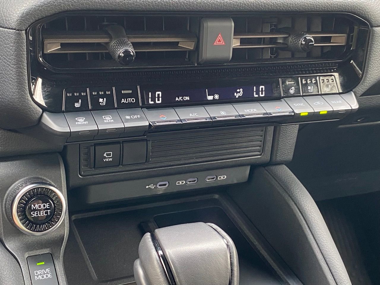 Used 2025 Toyota Land Cruiser image 29