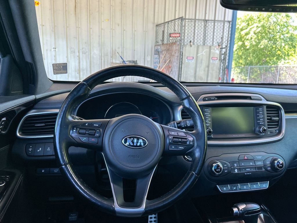 Used 2016 Kia Sorento SX AWD/4WD image 10