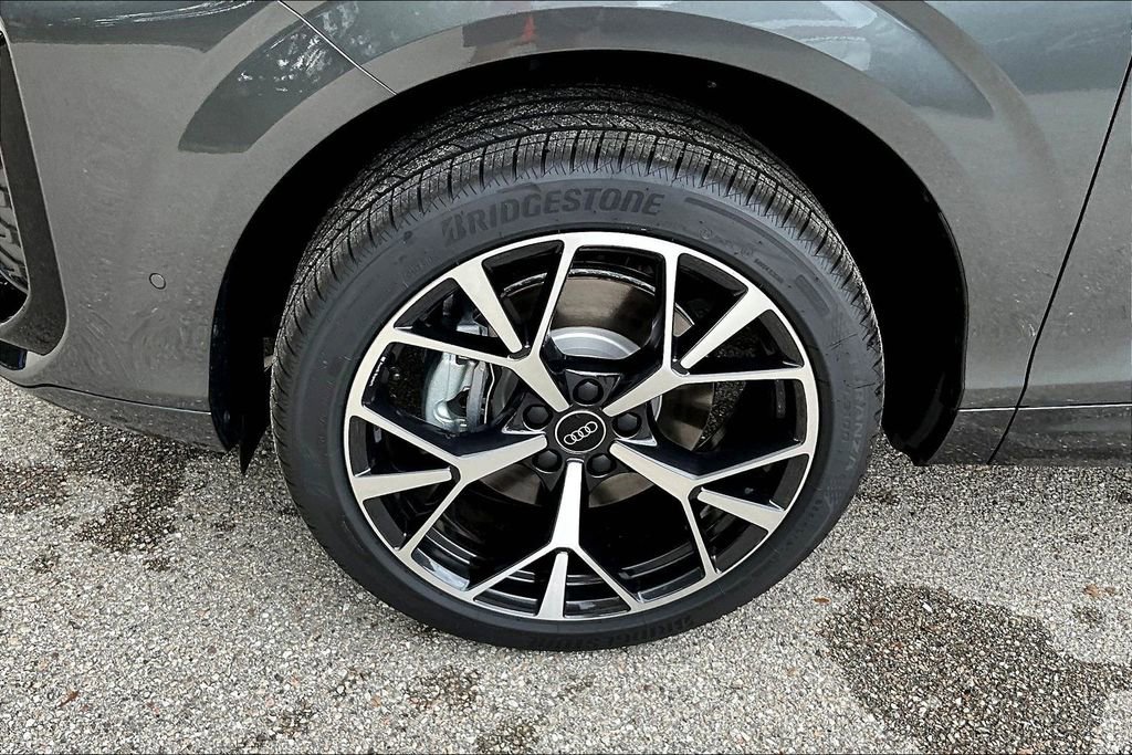 New 2026 Audi Q3 quattro 2.0T image 13