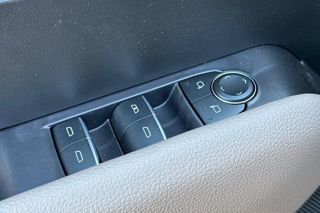 New 2026 GMC Canyon Denali w/ LPO, Denali Black Edition image 12