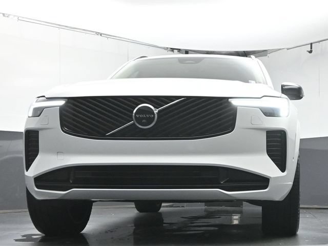 Certified 2026 Volvo XC90 B6 Ultra w/ Protection Package Premier AWD/4WD image 35