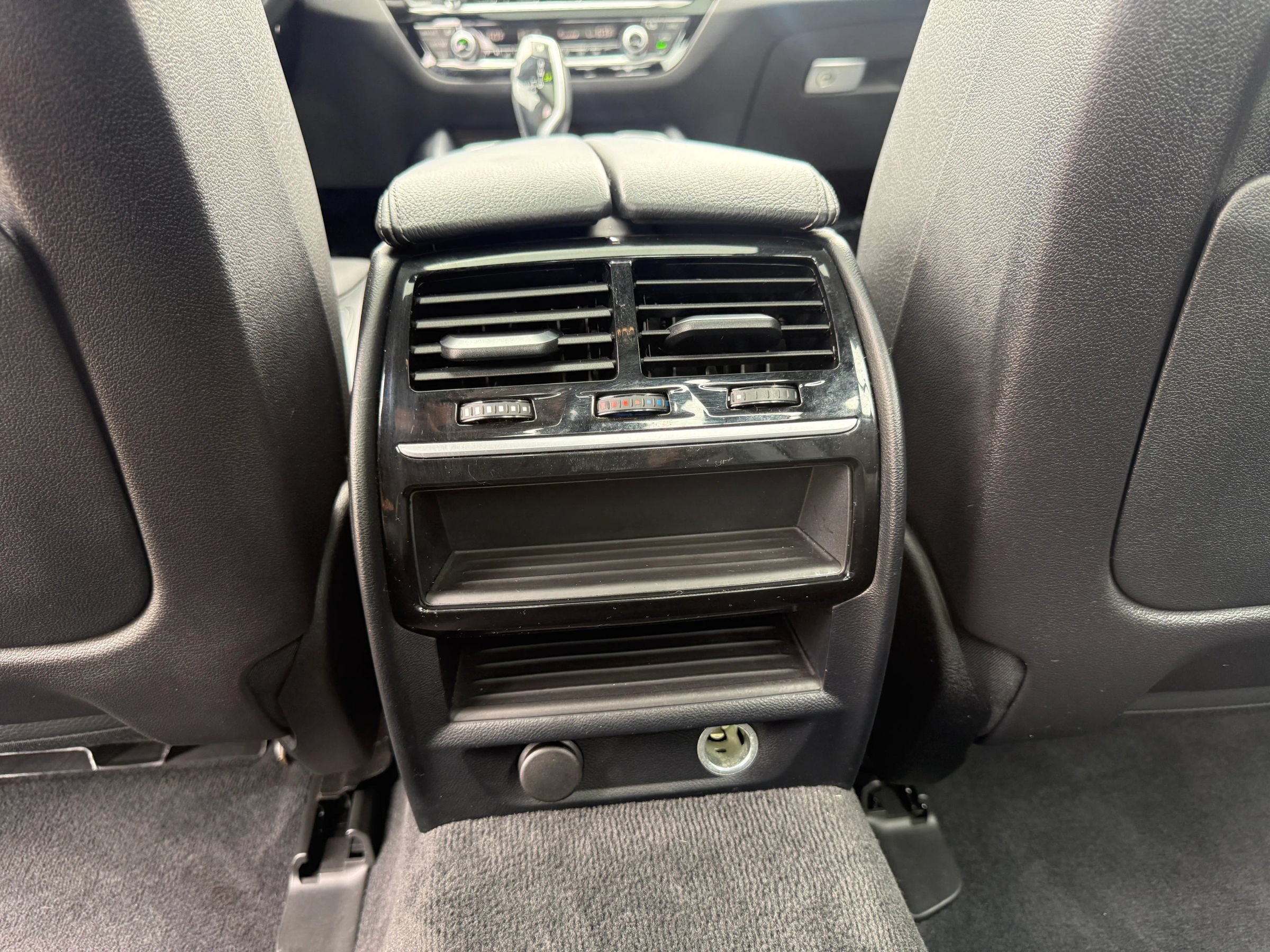 Used 2019 BMW 530i w/ Convenience Package RWD image 37
