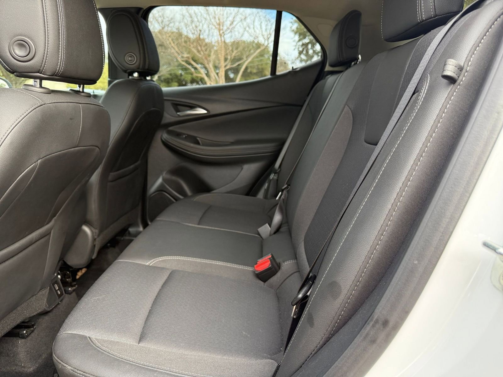 Used 2025 Buick Encore GX Preferred image 25