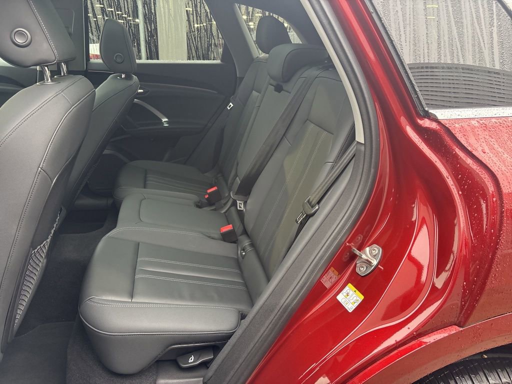Certified 2025 Audi Q5 Premium w/ Convenience Package image 14