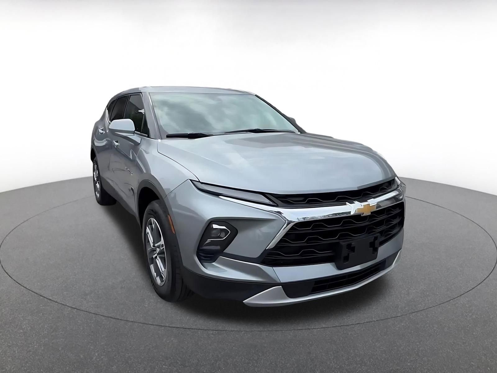 Used 2025 Chevrolet Blazer LT FWD video 2