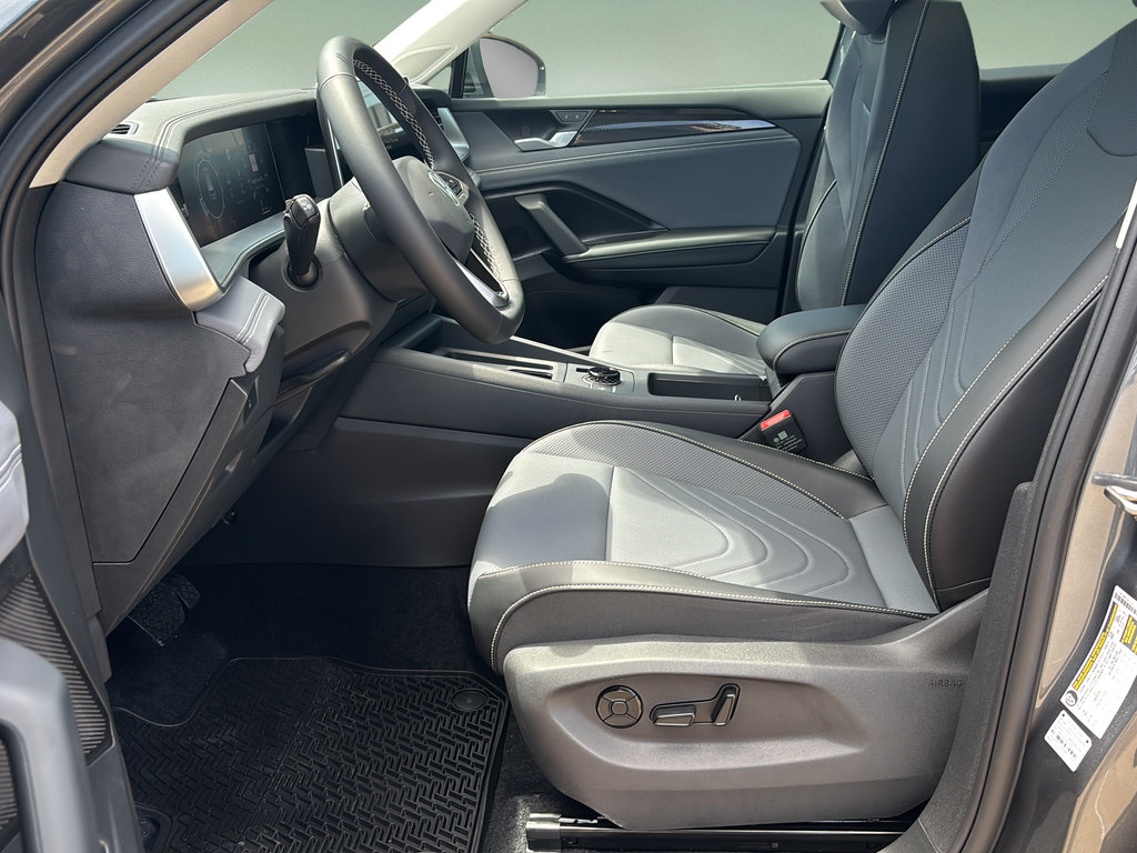 New 2026 Volkswagen Tiguan SE AWD/4WD image 21