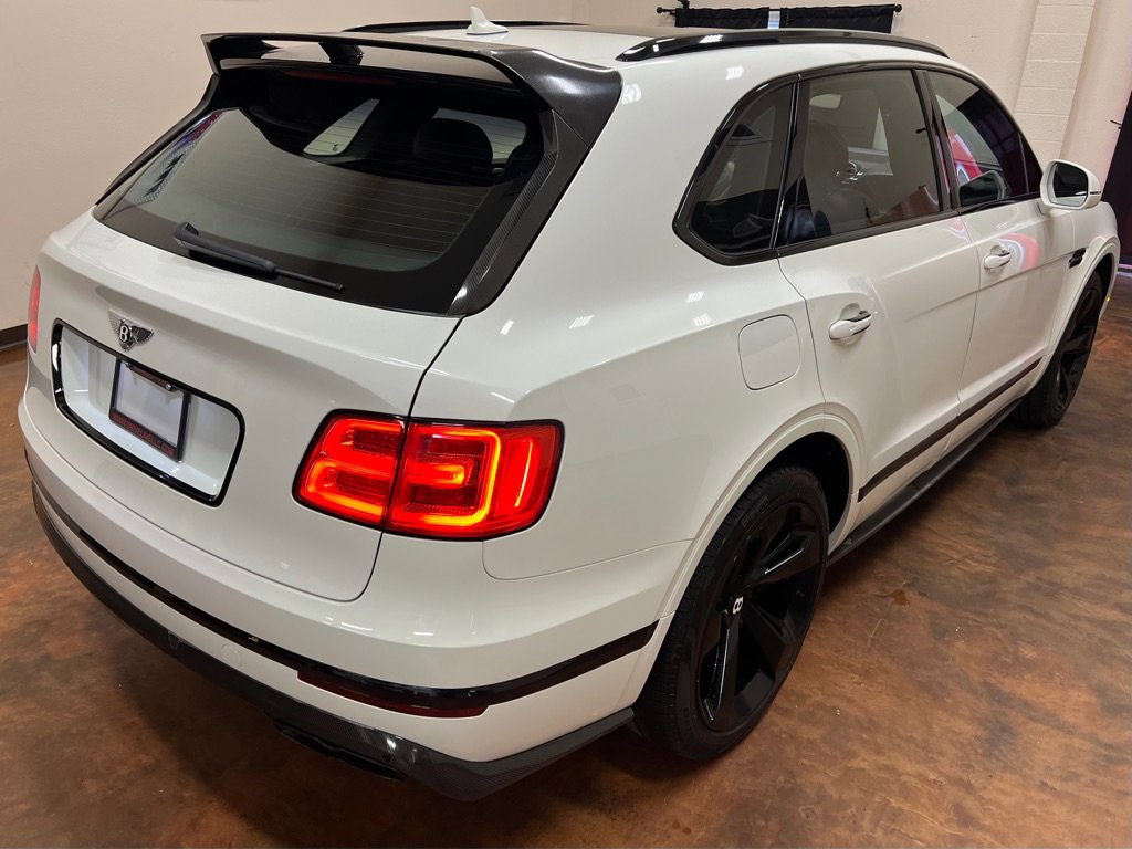 Used 2019 Bentley Bentayga image 65