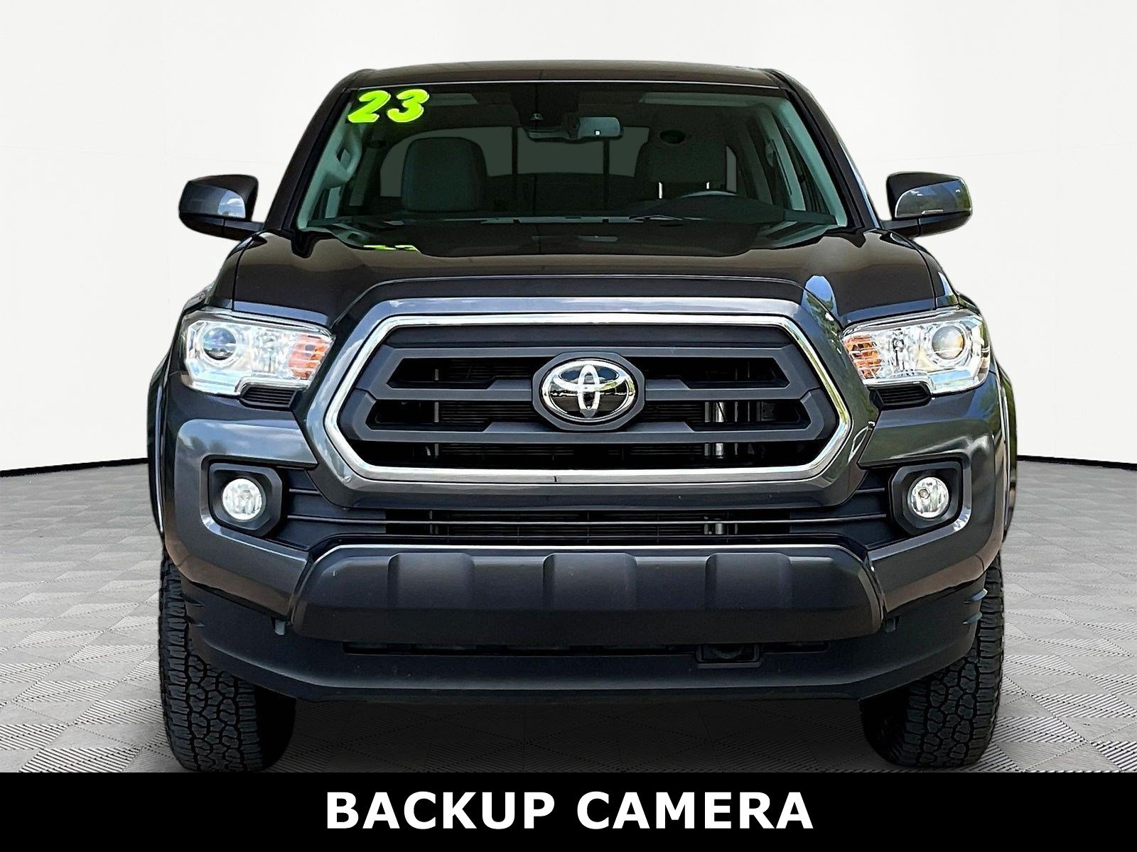 Certified 2023 Toyota Tacoma SR5 AWD/4WD image 2