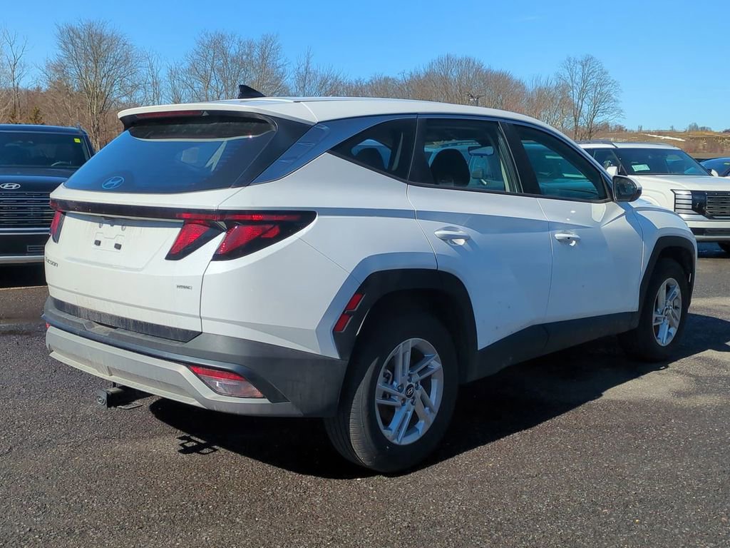Certified 2025 Hyundai Tucson SE AWD/4WD image 3